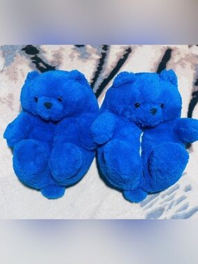Blue teddy bear slippers
